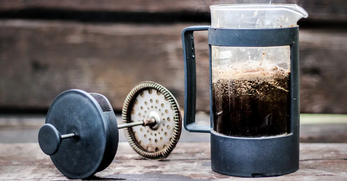 French Press: Classic Immersion for White Coffee